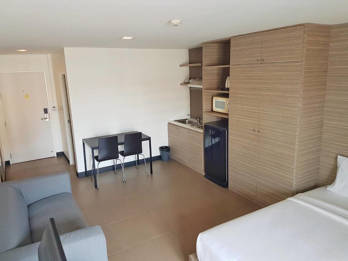 Mooks Residence Pattaya Bagian luar foto