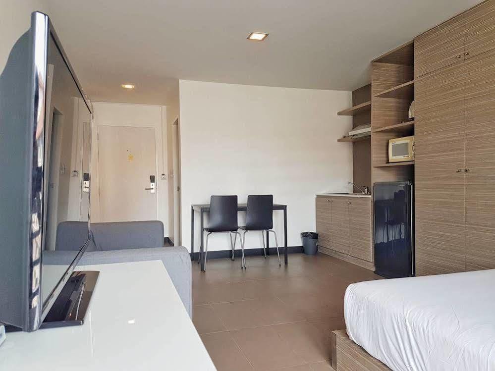 Mooks Residence Pattaya Bagian luar foto