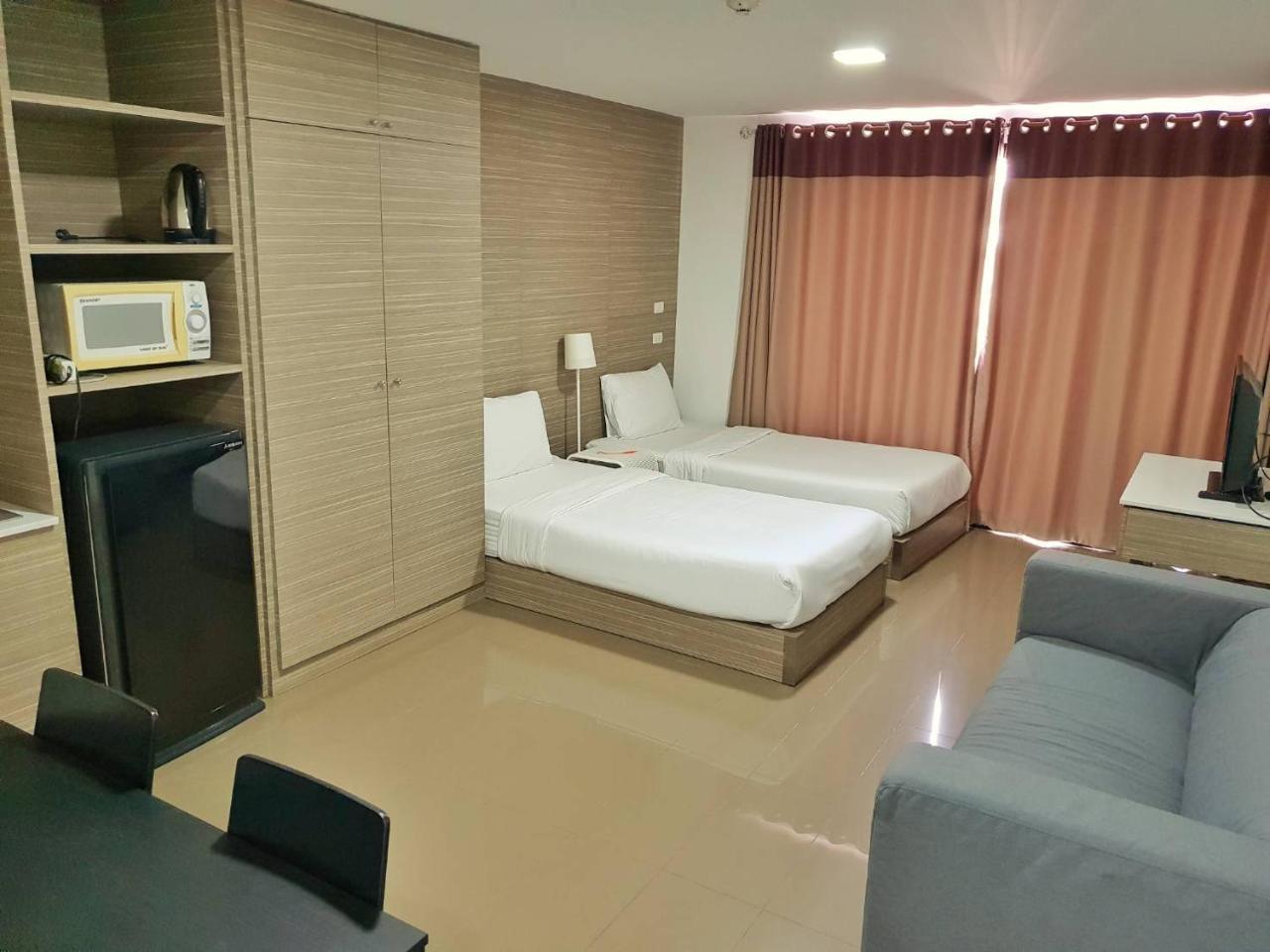 Mooks Residence Pattaya Bagian luar foto
